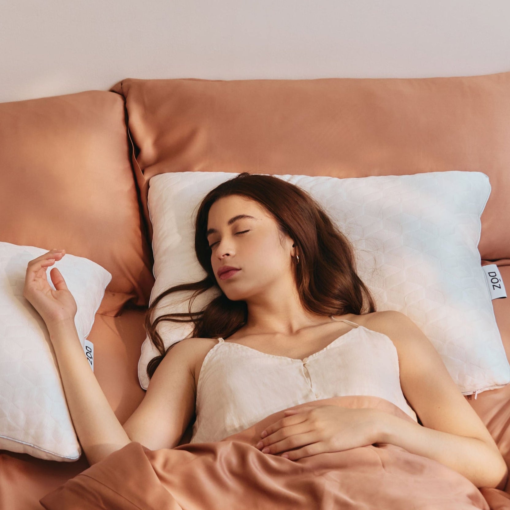 DOZ Adjustable Memory Foam Pillow Lifestyle